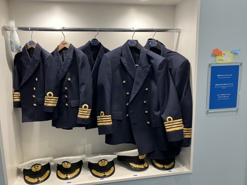 ふねしるのフォトブースで着用できる船員の制服と帽子